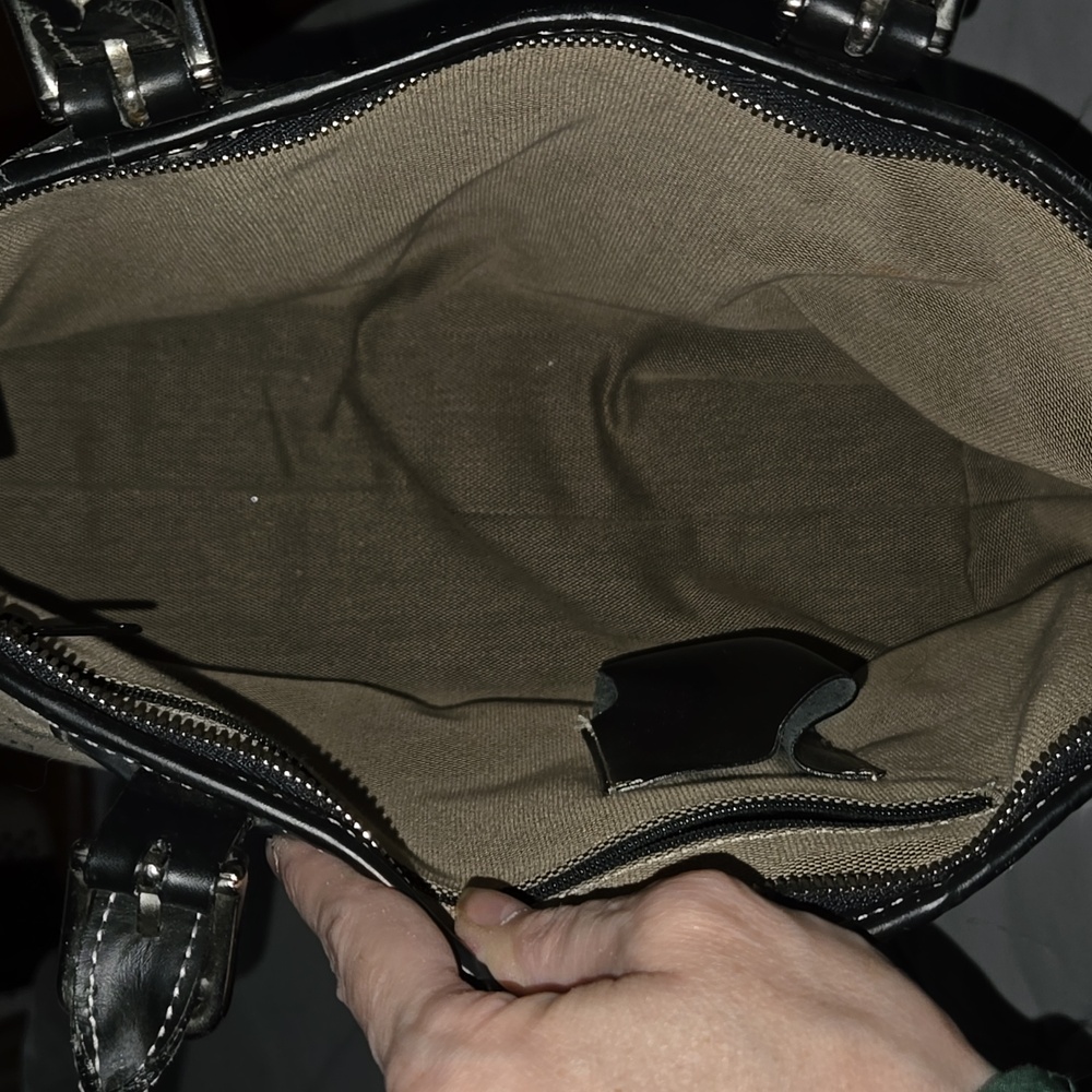 Doonev & Bourke signature logo tote bag with black leather trim and top handles - Picture 7 of 8